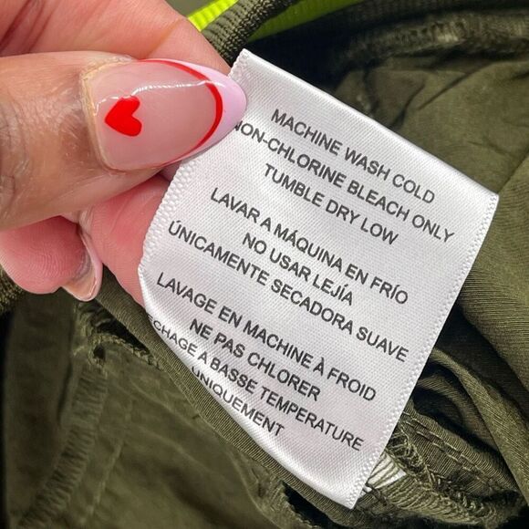 Diamond Supply Co. Men’s Green Nylon Windbreaker Straight Leg Pants Large (34) - Picture 15 of 16